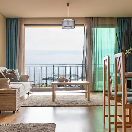Bay Incredible View With Pool Apartment *
